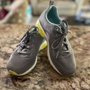 Skechers Gray and Yellow Athletic Shoes